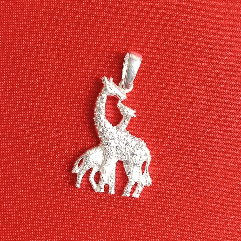 925 Sterling Silver MOTHER‎ & BABY GIRAFFE Pendant / Charm,